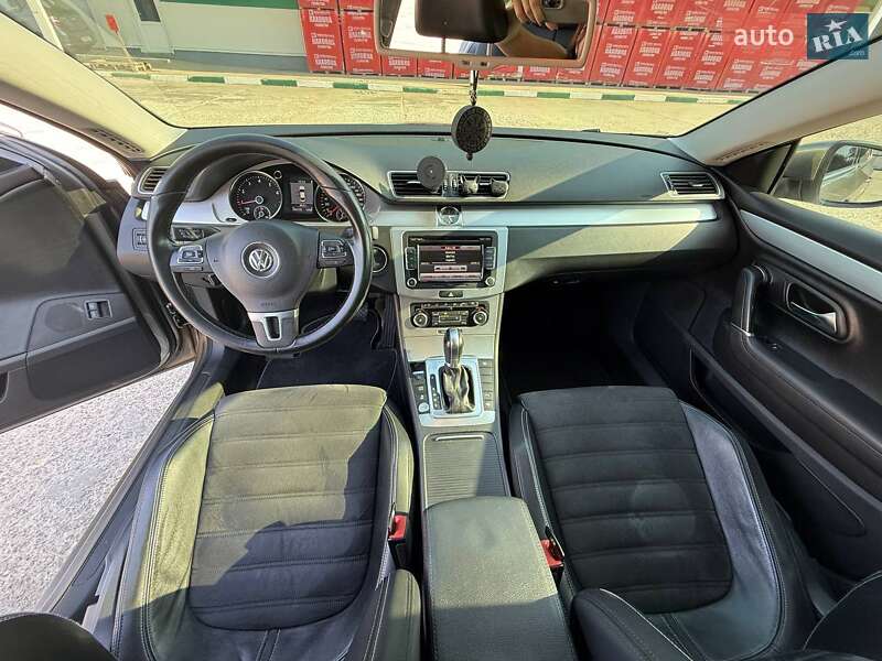 Купе Volkswagen CC / Passat CC 2011 в Дніпрі