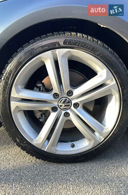 Купе Volkswagen CC / Passat CC 2012 в 