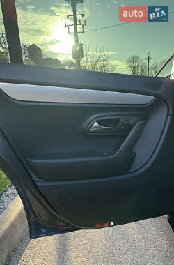 Купе Volkswagen CC / Passat CC 2012 в 