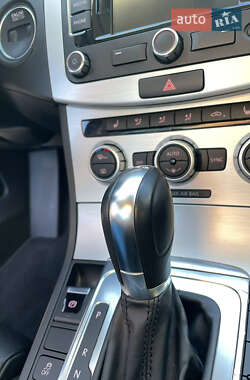 Купе Volkswagen CC / Passat CC 2012 в 
