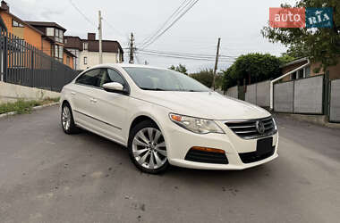 Купе Volkswagen CC / Passat CC 2010 в Виннице