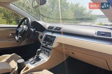 Купе Volkswagen CC / Passat CC 2012 в 