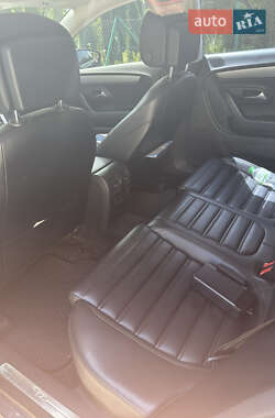 Купе Volkswagen CC / Passat CC 2013 в 