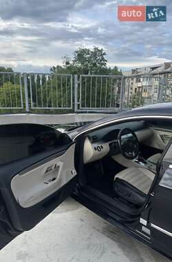 Купе Volkswagen CC / Passat CC 2009 в 