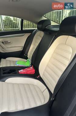 Купе Volkswagen CC / Passat CC 2009 в 