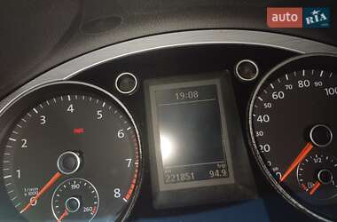 Купе Volkswagen CC / Passat CC 2012 в 