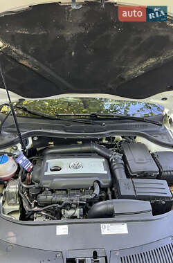 Купе Volkswagen CC / Passat CC 2012 в 