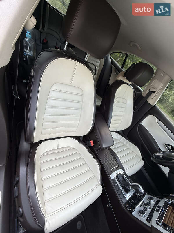 Купе Volkswagen CC / Passat CC 2012 в Киеве