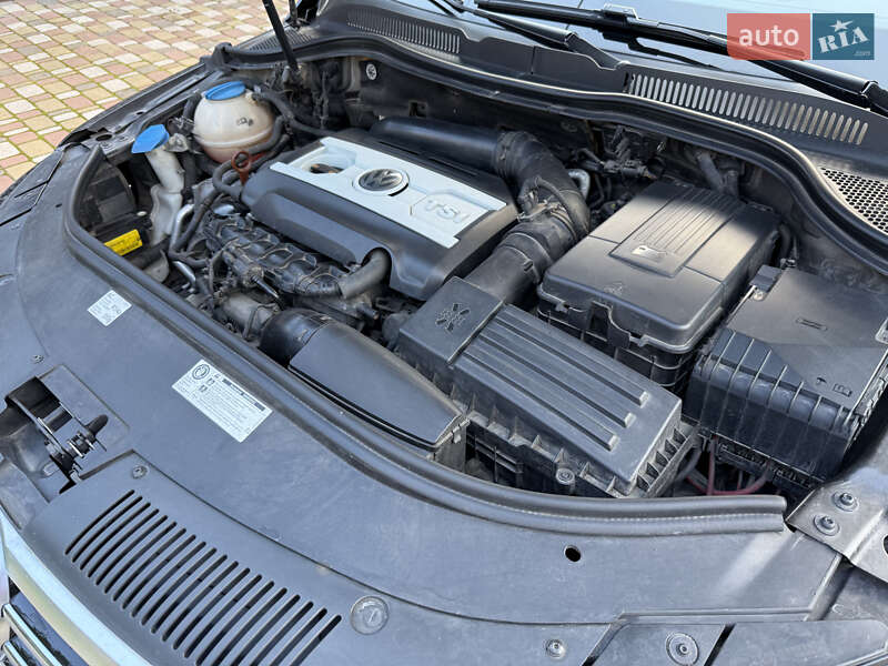 Купе Volkswagen CC / Passat CC 2012 в Киеве