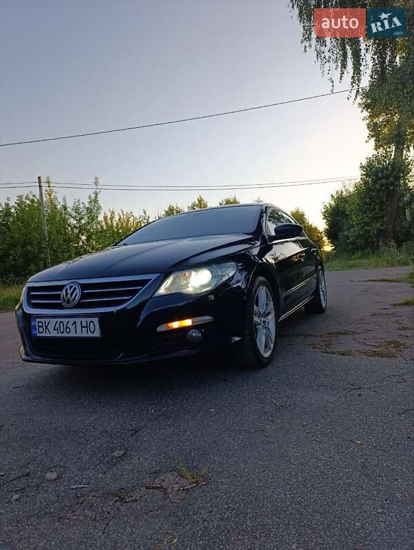 Купе Volkswagen CC / Passat CC 2010 в Бердичеве