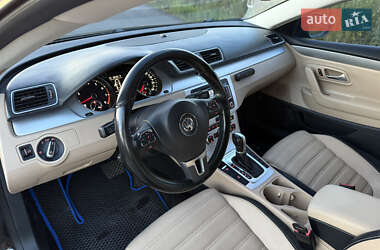 Купе Volkswagen CC / Passat CC 2014 в 