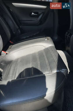Купе Volkswagen CC / Passat CC 2010 в 