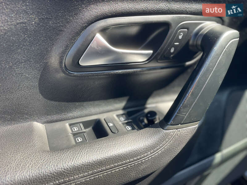 Купе Volkswagen CC / Passat CC 2010 в Луцьку