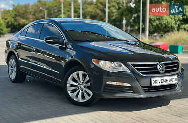 Купе Volkswagen CC / Passat CC 2011 в 