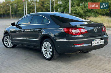 Купе Volkswagen CC / Passat CC 2011 в 