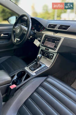 Купе Volkswagen CC / Passat CC 2011 в 
