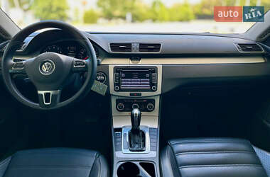 Купе Volkswagen CC / Passat CC 2011 в 