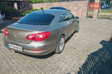 Купе Volkswagen CC / Passat CC 2011 в 