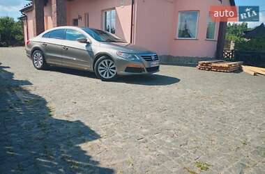 Купе Volkswagen CC / Passat CC 2011 в 