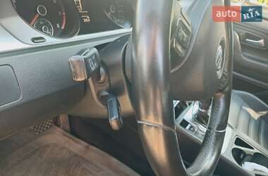 Купе Volkswagen CC / Passat CC 2011 в 