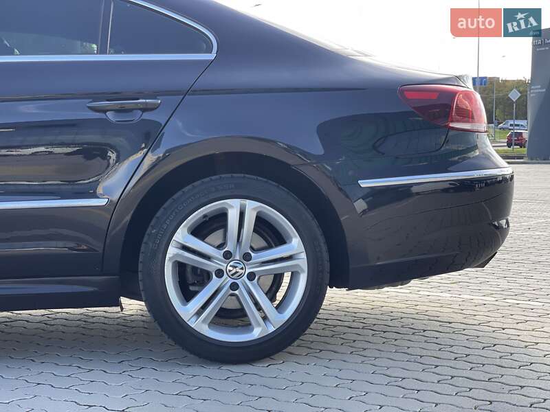 Купе Volkswagen CC / Passat CC 2013 в Львові
