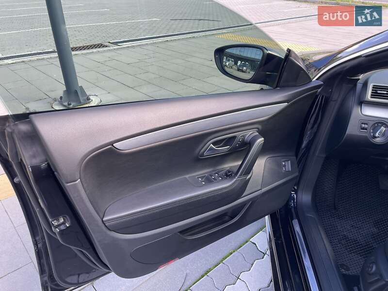 Купе Volkswagen CC / Passat CC 2013 в Львові