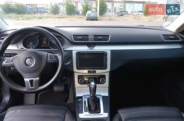 Купе Volkswagen CC / Passat CC 2011 в 