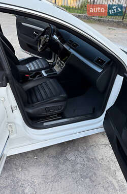 Купе Volkswagen CC / Passat CC 2013 в 