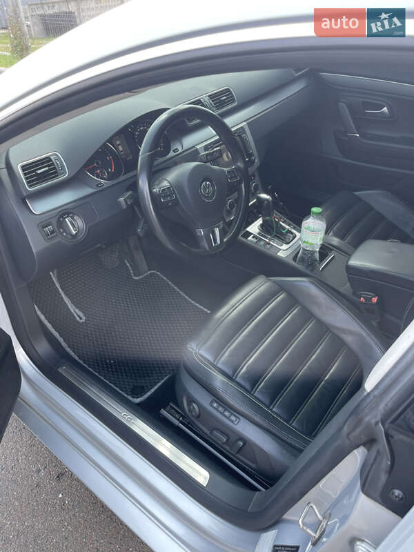 Купе Volkswagen CC / Passat CC 2012 в Софиевской Борщаговке