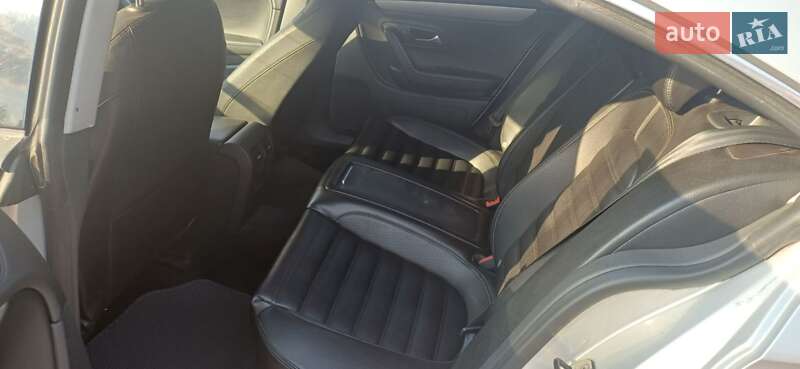 Купе Volkswagen CC / Passat CC 2011 в Броварах