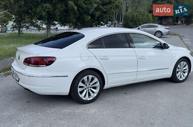 Купе Volkswagen CC / Passat CC 2012 в 