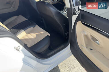 Купе Volkswagen CC / Passat CC 2012 в 