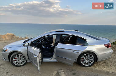 Купе Volkswagen CC / Passat CC 2012 в 