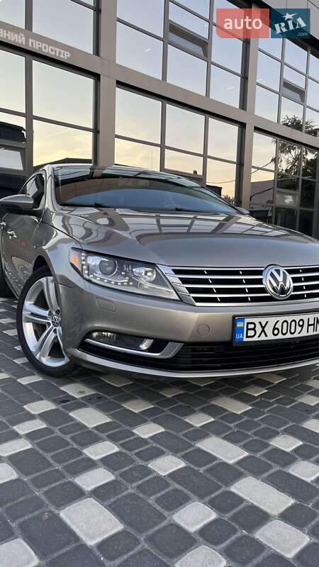 Купе Volkswagen CC / Passat CC 2012 в Шепетівці