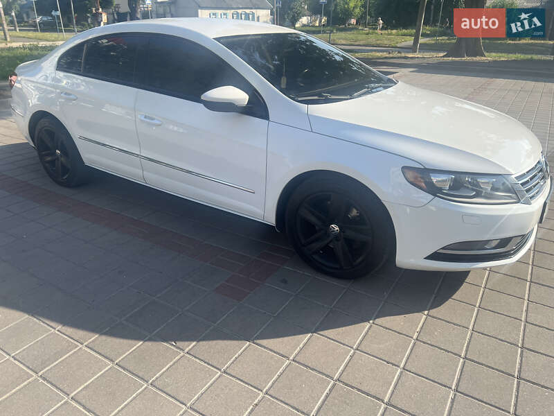 Купе Volkswagen CC / Passat CC 2014 в Черкассах