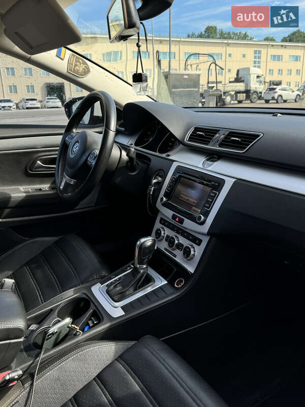 Купе Volkswagen CC / Passat CC 2013 в Киеве фото 30 Купе Volkswagen CC / Passat CC 2013 в Киеве