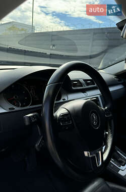 Купе Volkswagen CC / Passat CC 2013 в 