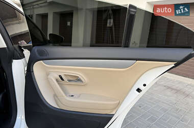 Купе Volkswagen CC / Passat CC 2012 в 