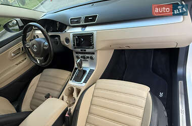 Купе Volkswagen CC / Passat CC 2012 в 