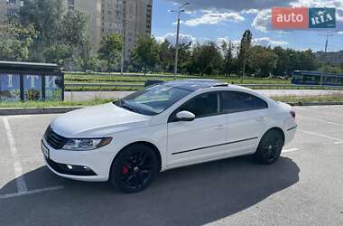 Купе Volkswagen CC / Passat CC 2014 в Киеве