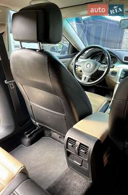 Купе Volkswagen CC / Passat CC 2014 в 