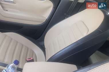 Купе Volkswagen CC / Passat CC 2012 в 