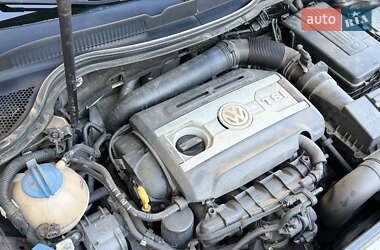 Купе Volkswagen CC / Passat CC 2015 в 