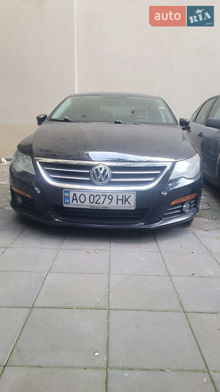 Купе Volkswagen CC / Passat CC 2010 в Иршаве