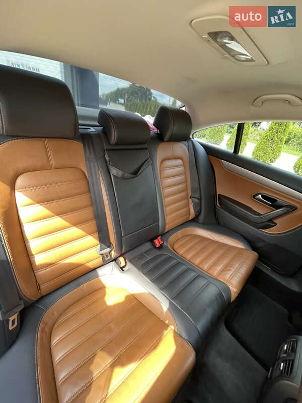 Купе Volkswagen CC / Passat CC 2012 в Тернополе