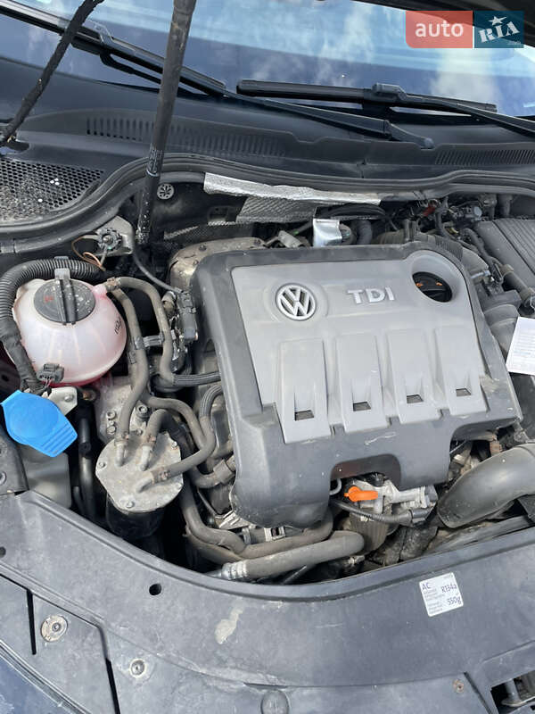 Купе Volkswagen CC / Passat CC 2012 в Тернополе