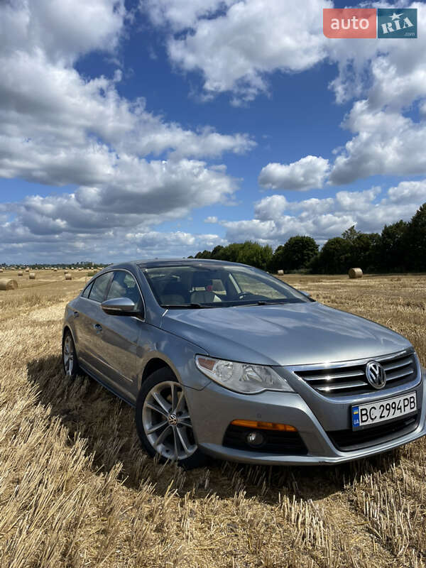 Купе Volkswagen CC / Passat CC 2009 в Жовкве