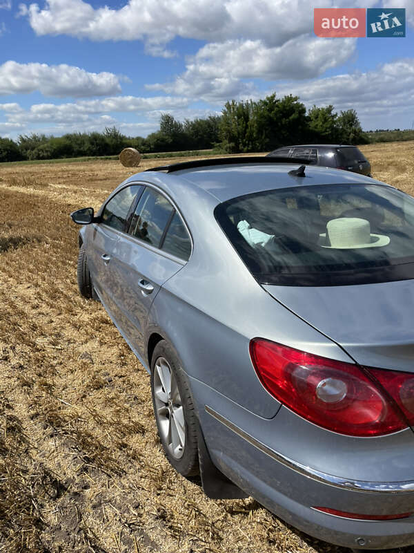 Купе Volkswagen CC / Passat CC 2009 в Жовкве