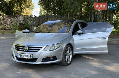 Купе Volkswagen CC / Passat CC 2011 в 