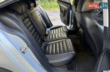 Купе Volkswagen CC / Passat CC 2011 в 